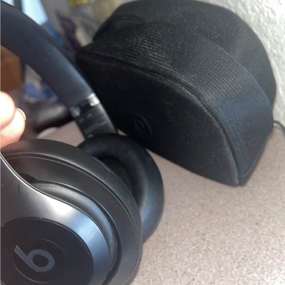 Beats Pro - Picture 2 of 2